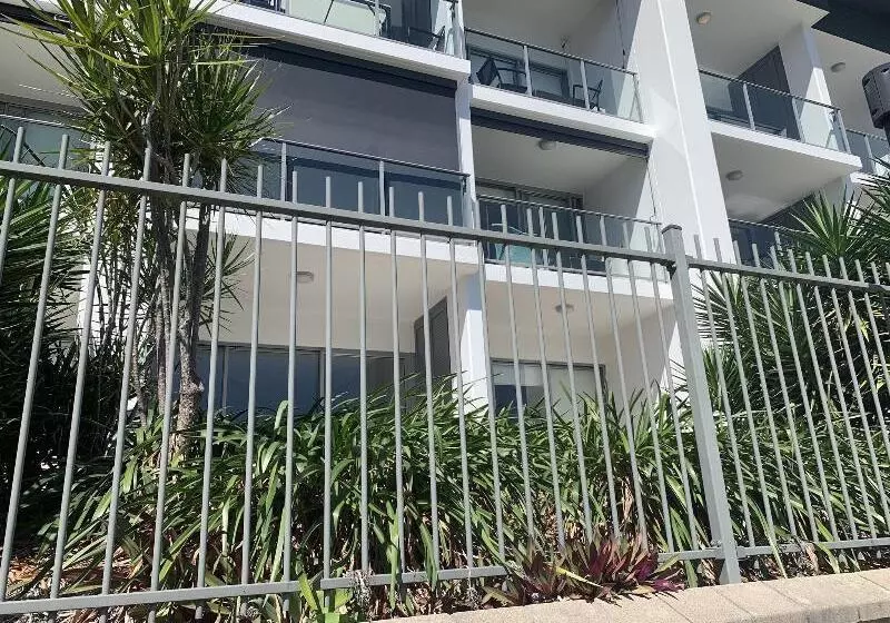 モーテル Magnetic Blue Waterfront Apartments