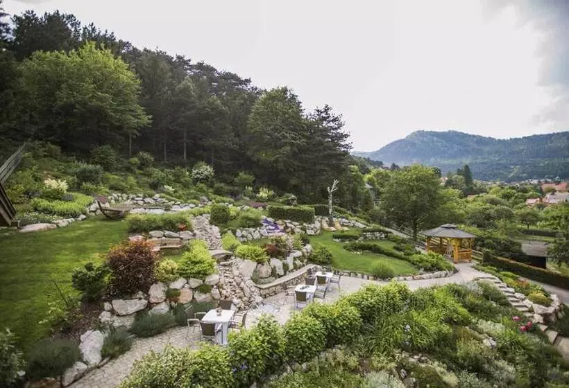 Majatalo Alpen Aktiv Landgasthof Zur Schubertlinde