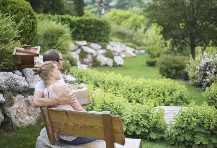 Majatalo Alpen Aktiv Landgasthof Zur Schubertlinde