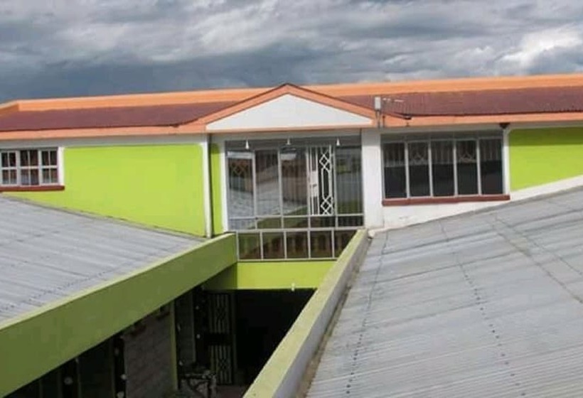 پانسیون Kape Samaritan Guest House