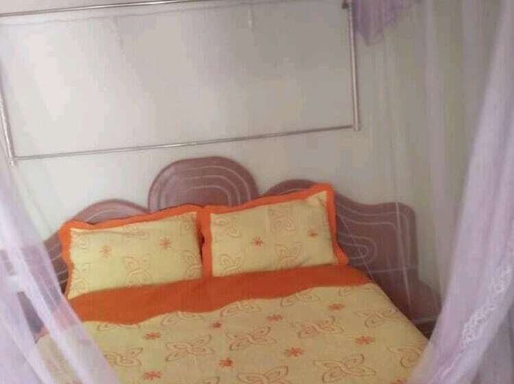 پانسیون Kape Samaritan Guest House