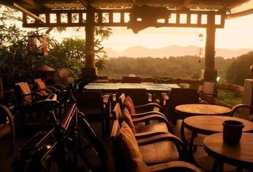 Majatalo Lanlay Homestay