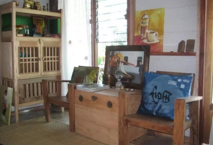 Majatalo Lanlay Homestay