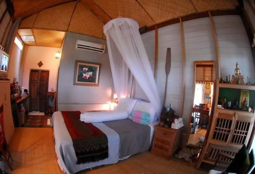 Majatalo Lanlay Homestay