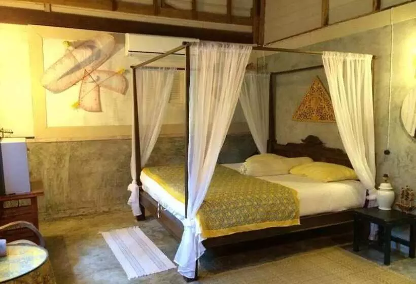 Majatalo Lanlay Homestay