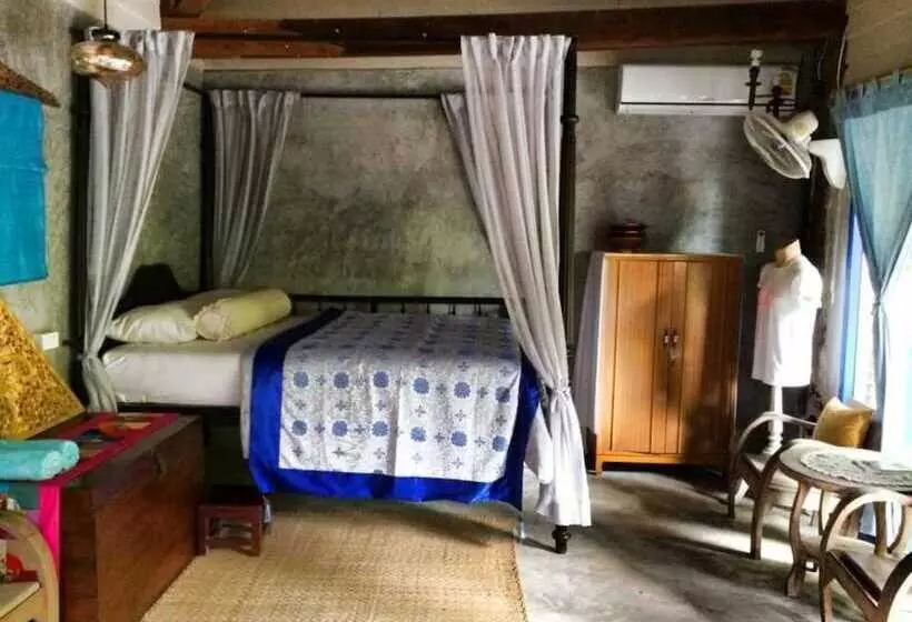 Majatalo Lanlay Homestay