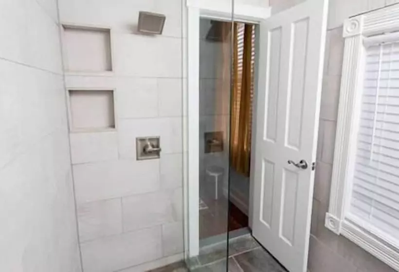 ペンション Luxurious Private Suites In Downtown Charleston