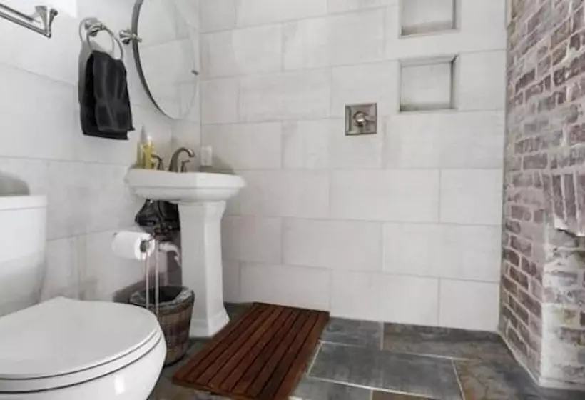 ペンション Luxurious Private Suites In Downtown Charleston