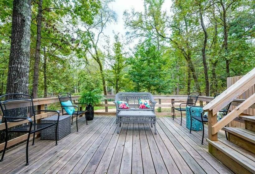 Sugar Hill Newly Remodeled Includes Fully Supplied Kitchen And Hot Tub By Redawning