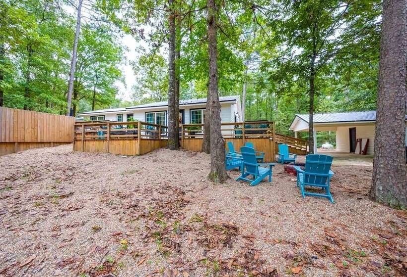 Sugar Hill Newly Remodeled Includes Fully Supplied Kitchen And Hot Tub By Redawning