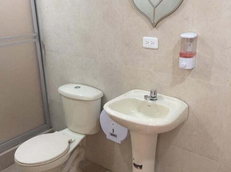 Tababela Airport B&b