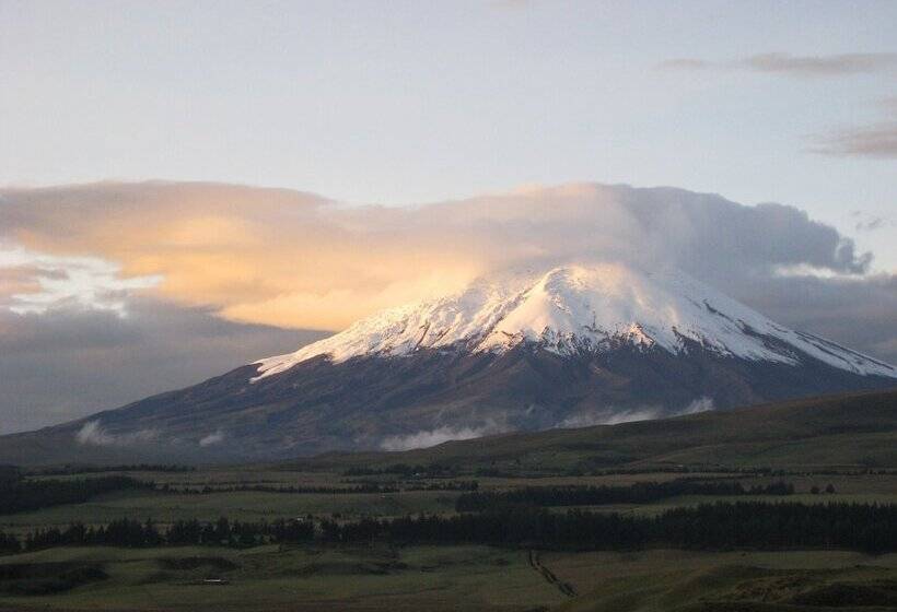 The Secret Garden Cotopaxi   Hostel
