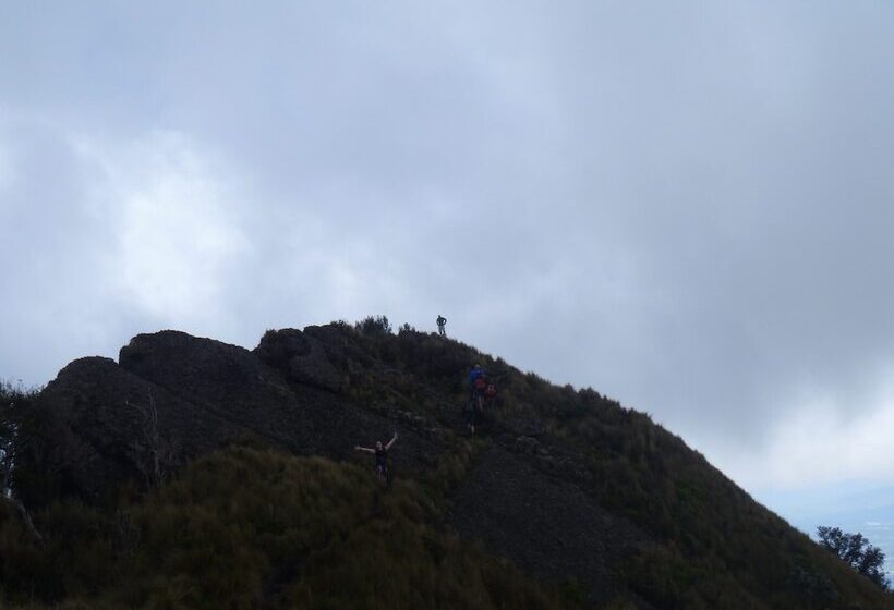 The Secret Garden Cotopaxi Hostel