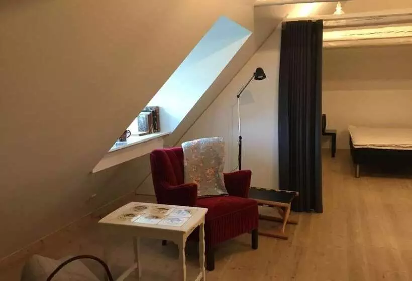 Aamiaismajoitus (B&B) Agerfeld Gl. Skole