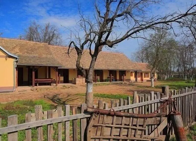 Aamiaismajoitus (B&B) Sobe Kod Baje   Baranjska Kuca