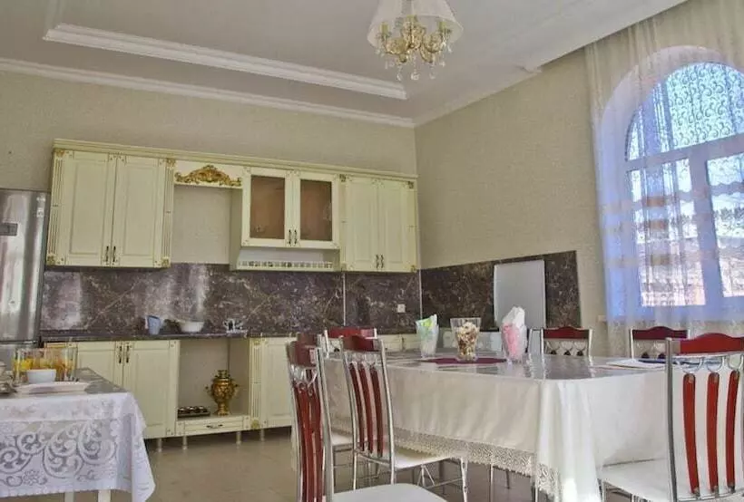 Beyni Hostel
