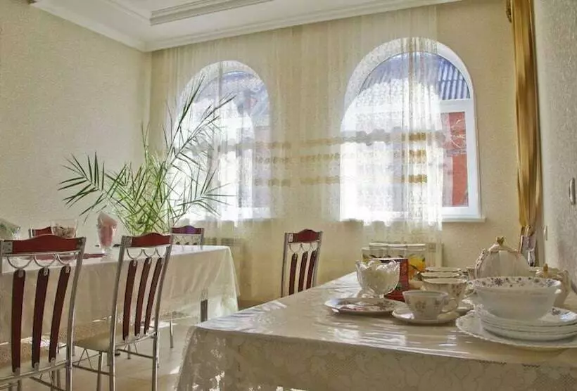 Beyni Hostel