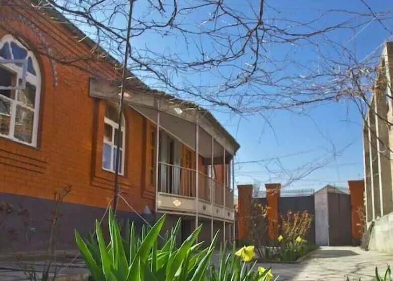 Beyni Hostel
