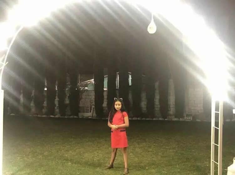 簡易ホテル Hosteria El Cano