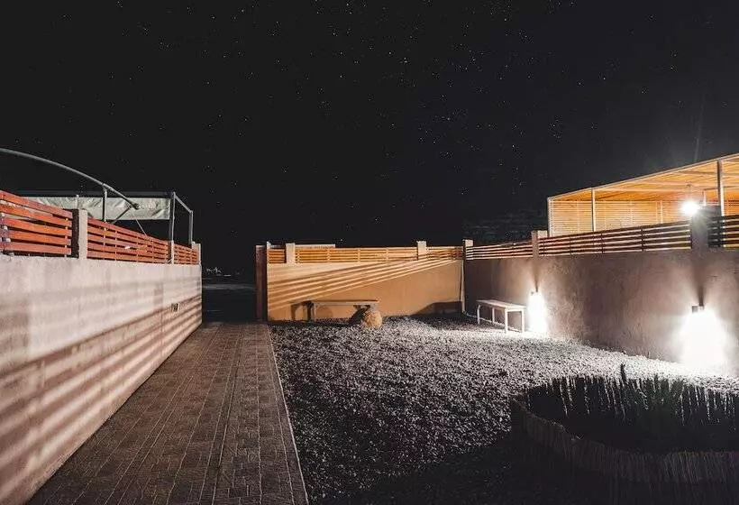 Peumayen Atacama / Hostal & Cabaña