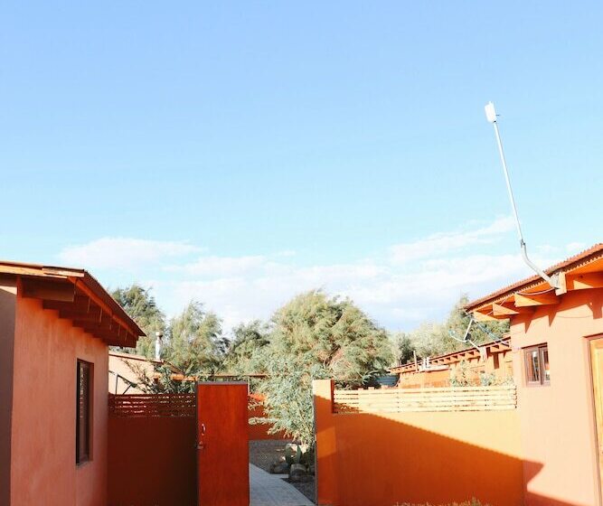 Peumayen Atacama / Hostal & Cabaña