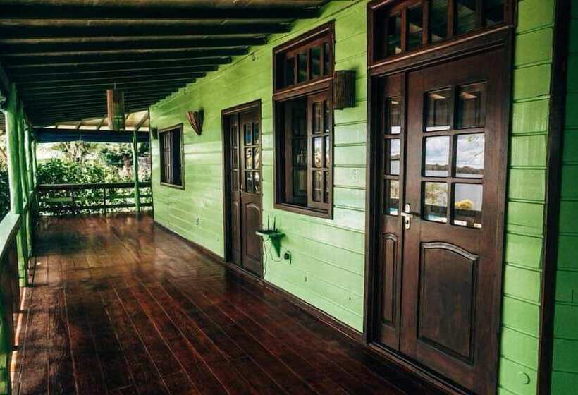 Hotel Amazon Resort Island