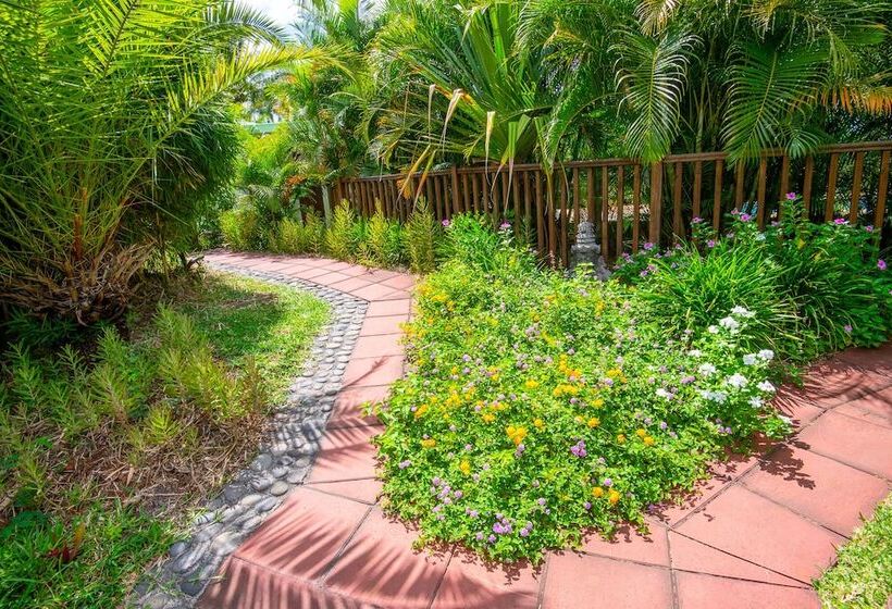 هتل Baobab Et Palmiers