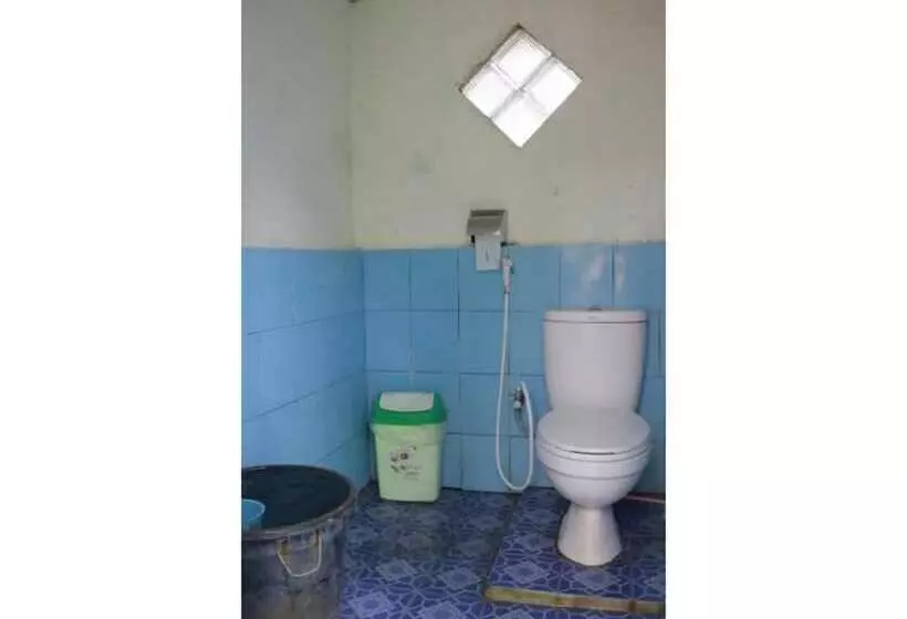 هتل Homestay Mbah Parni