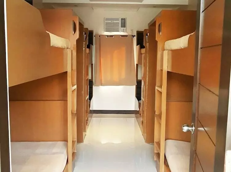 Hotelli Lakawon Island Resort