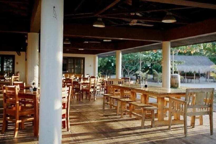 Hotel Lakawon Island Resort