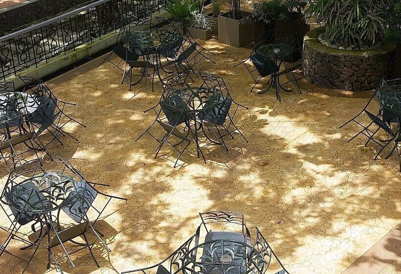 Hotel Momarco Forest Cove Resort And