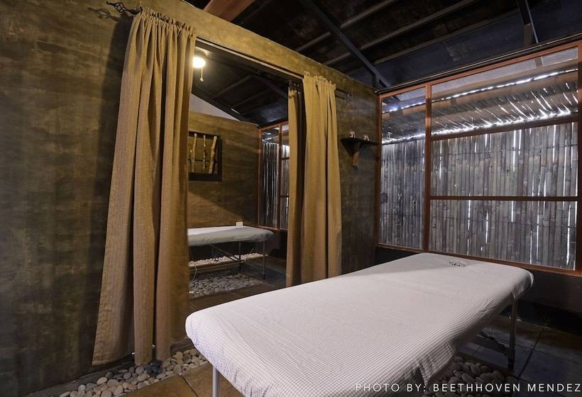 Hotel Momarco Forest Cove Resort And