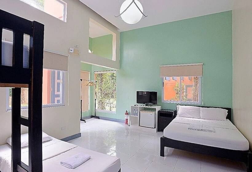 Hotel Momarco Forest Cove Resort And