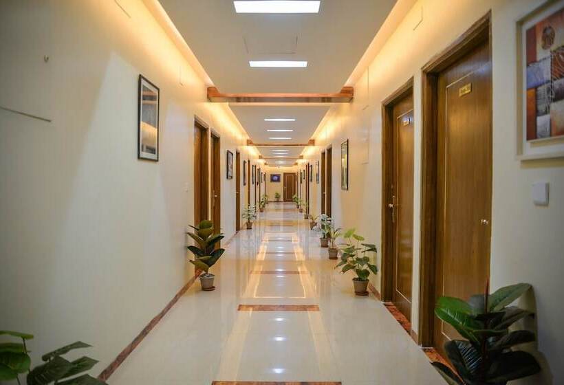 هتل Victory Abashik Cumilla