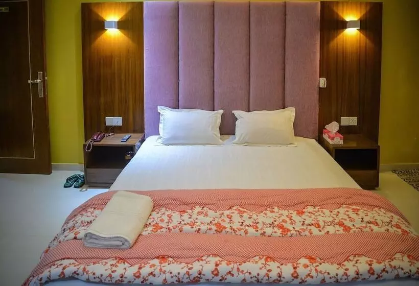 هتل Victory Abashik Cumilla