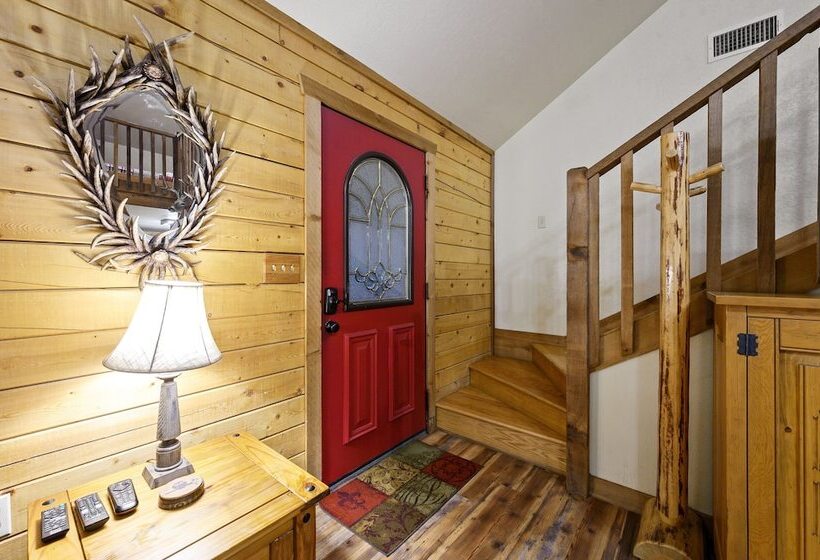 Lacey Dogwood Family Cabin With Free Wifi And Private Bbq By Redawning