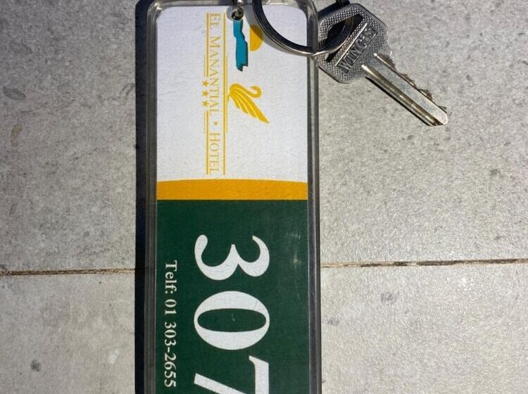 Manantial Hotel No.003