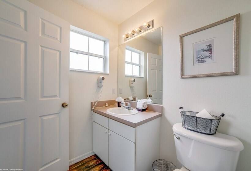 Newly Renovated, Spacious 3bd/2.5ba Villa With Lake View, Near Disney #3tv709