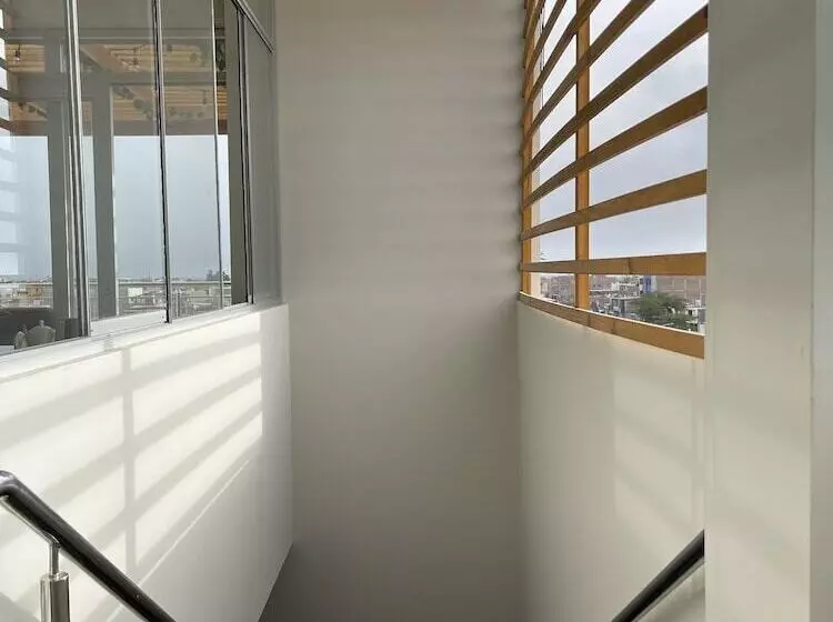 Paris Senlis Hostel Plus