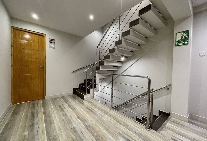 Paris Senlis Hostel Plus