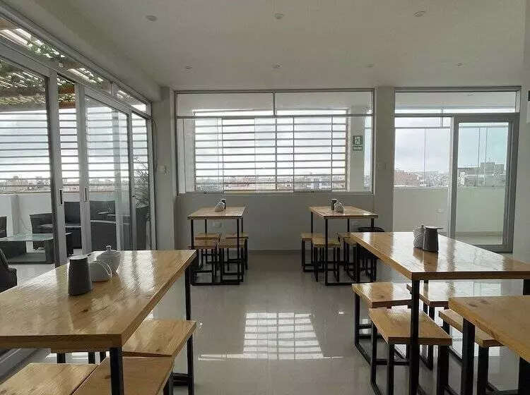 Paris Senlis Hostel Plus