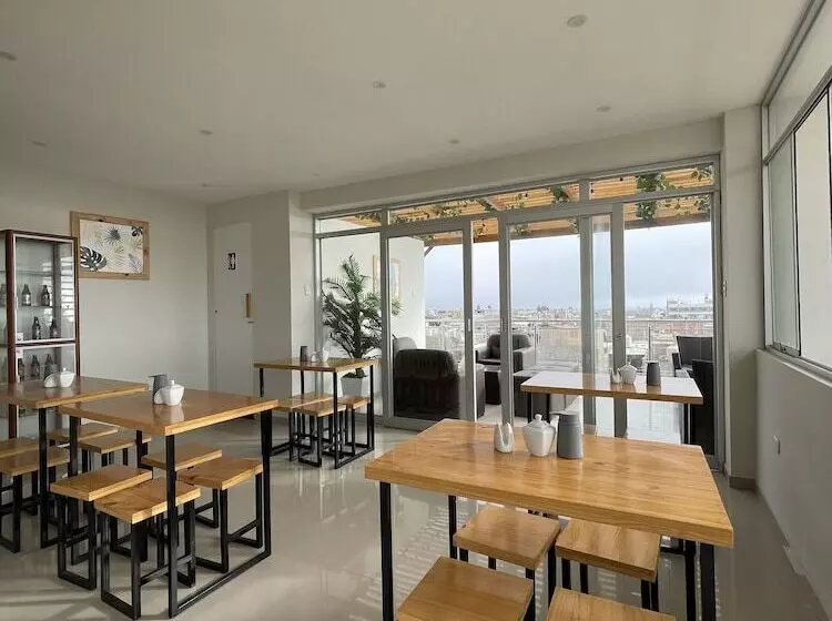 Paris Senlis Hostel Plus