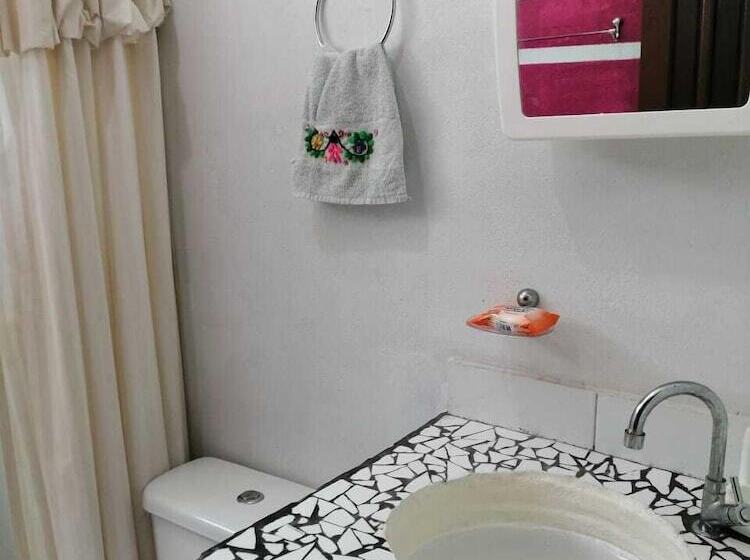 بنسيون Casa Zulú Pura Vida