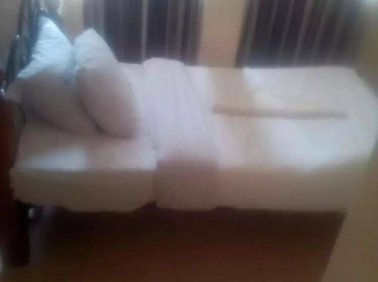 پانسیون Club Mamis