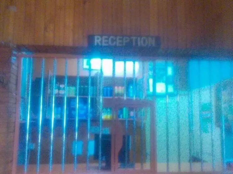 پانسیون Club Mamis