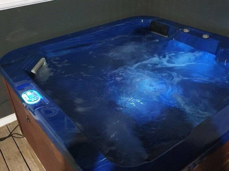 פנסיון Koromatua Homestead