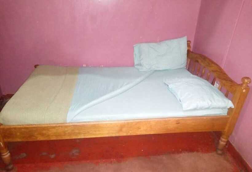 پانسیون Marina Inn