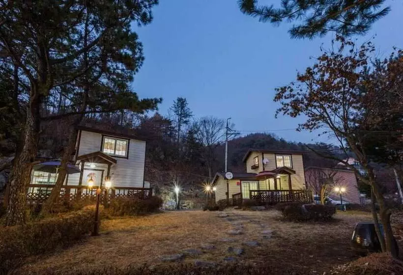 Majatalo Morning Palace