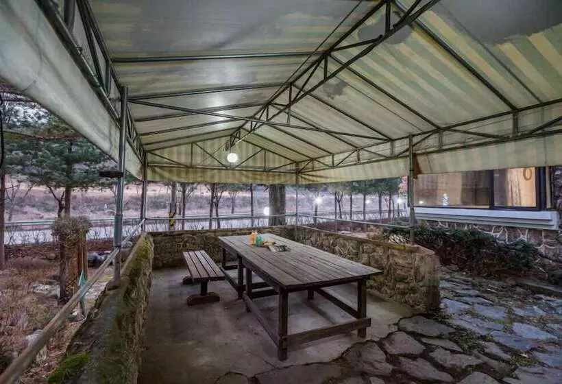 Majatalo Morning Palace