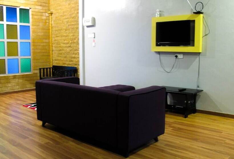 פנסיון Multaqa Suite & Residence